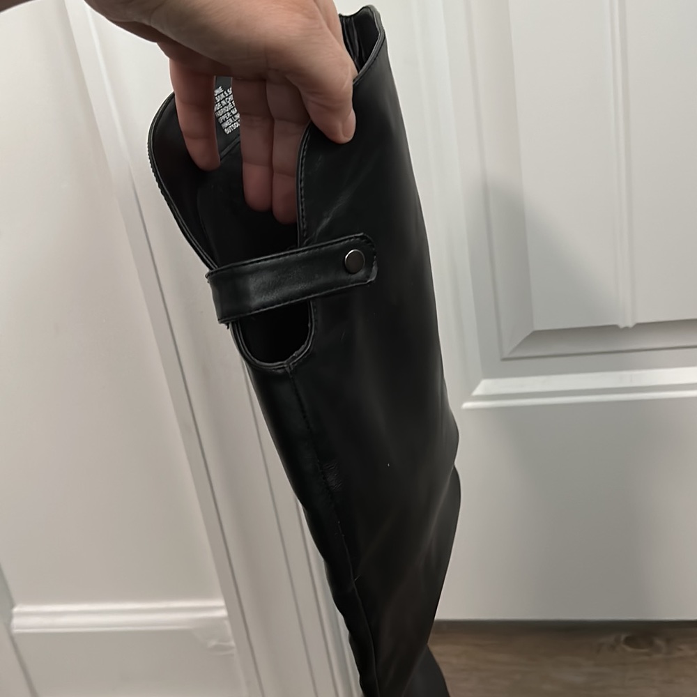 Black boots